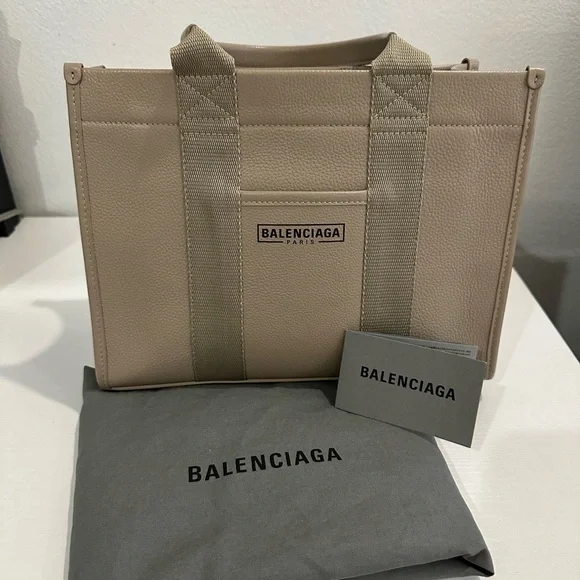 Balenciaga Hardware Leather Tote - Picture 1 of 10